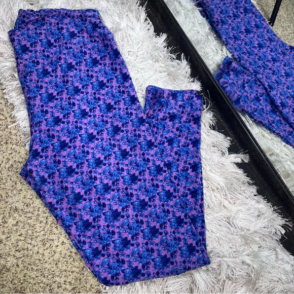 🌼3/$30🌼Lularoe Tall & Curvy One Size Printed Leggings - Picture 2 of 15